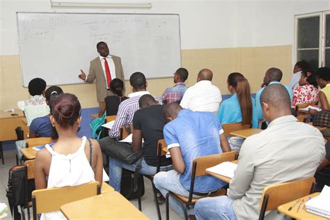 ensino superior em angola